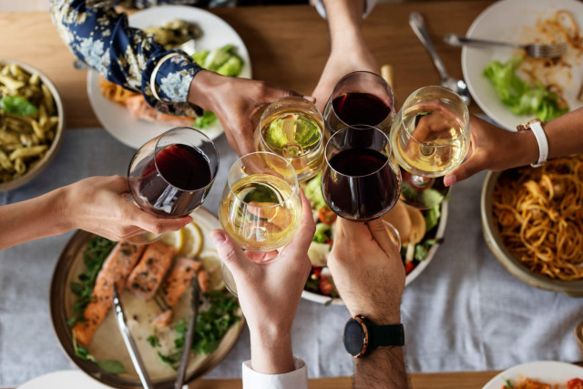 Food and Beverage Pairings: A Beginner’s Guide banner