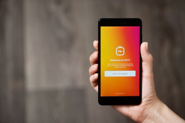 Four Facts about Instagram’s New TV App banner