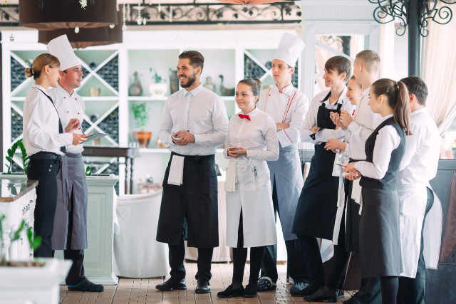 10 Ways to Reduce Hospitality Industry Employee Turnover banner