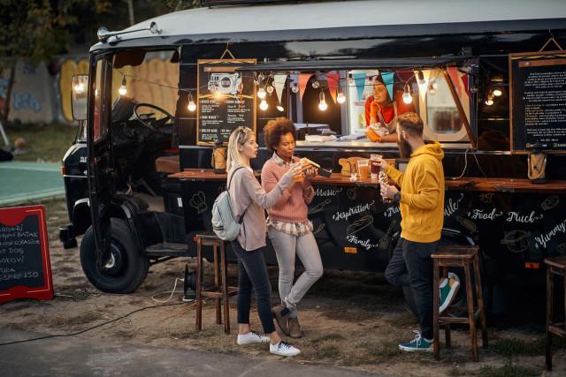 Your Guide to Creating a Strong Food Truck Marketing Plan banner
