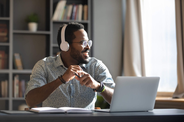 12 Podcasts Every MBA Student Should Listen To banner