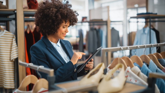 Brick-and-Mortar Disruption in the Digital Age: The Future of Retail Management banner