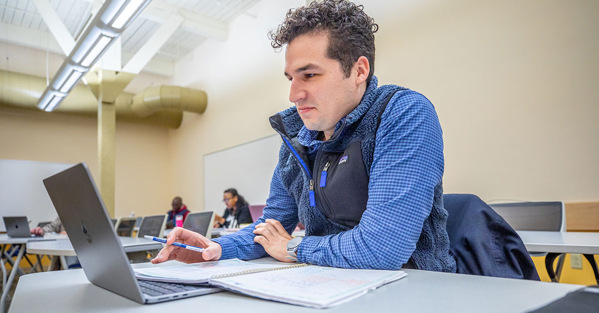 JWU Online Associate Degree Programs