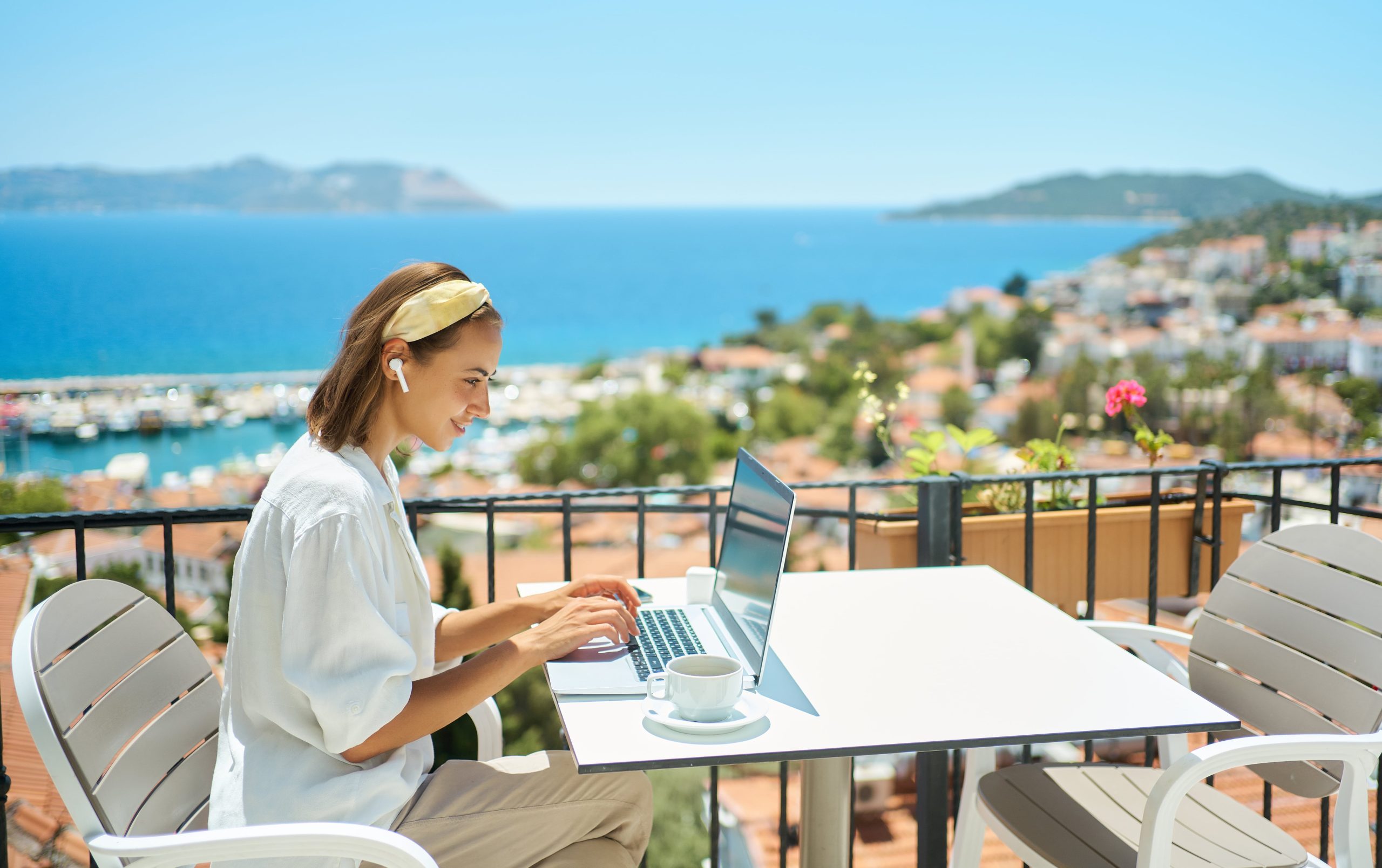 The Rise of Bleisure Travel: How Hotels Can Appeal to Work-Travel Hybrids