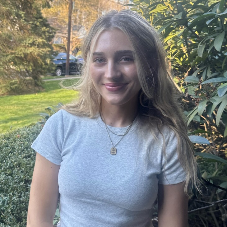 Headshot of Nicole Ferraro.