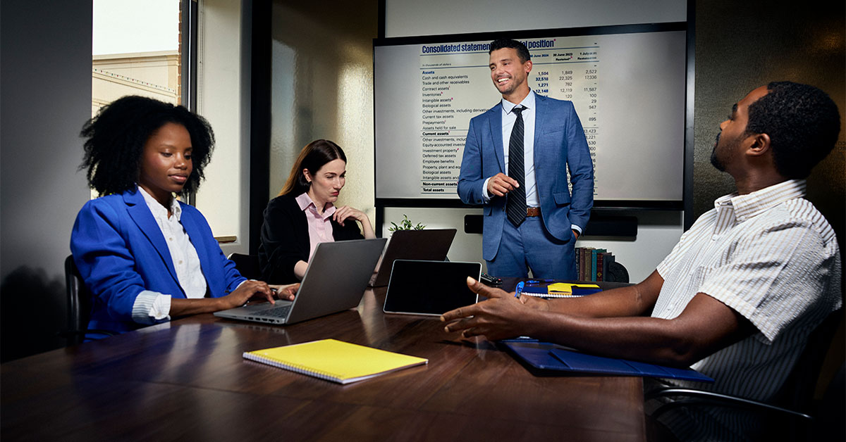 A Deep Dive into JWU Online’s DBA Programs banner